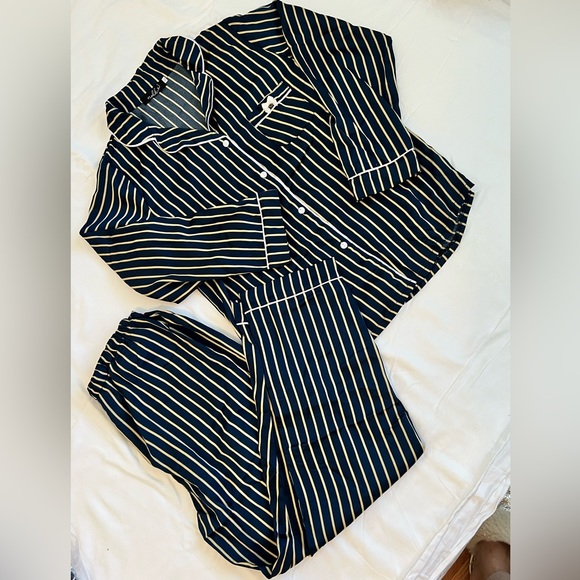 Satin lounging set, Size: S - Picture 4 of 4